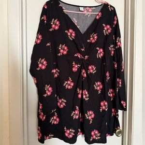 Old Navy floral maternity twist blouse